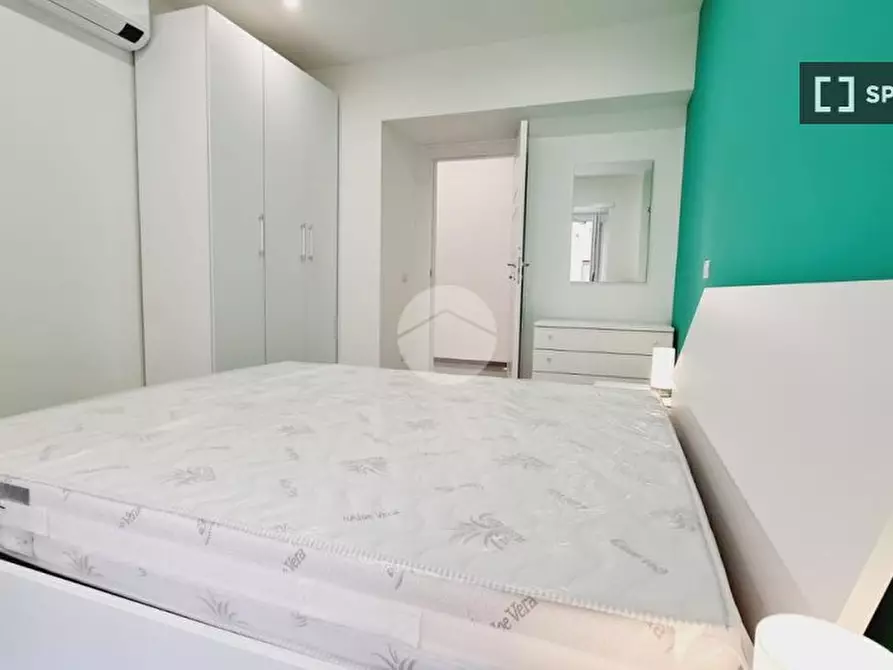 Immagine 4 di Camera condivisa in affitto  in Via Luigi Magrini a Roma