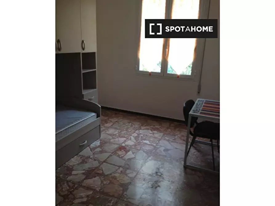 Immagine 2 di Camera condivisa in affitto  in Via Stalingrado/7, 40128 Bologna BO, Italy a Bologna