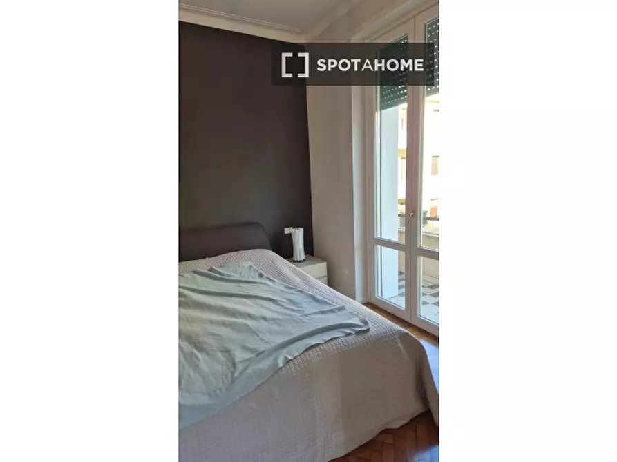 Immagine 16 di Camera condivisa in affitto  in Via Giosuè Borsi a Roma