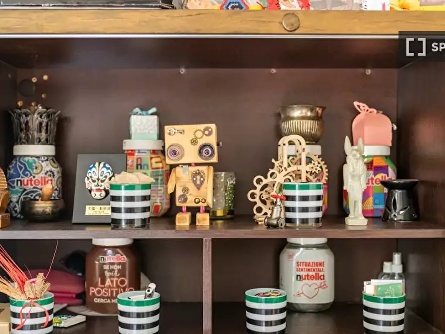 Immagine 8 di Camera condivisa in affitto  in Vico delle Scuole Pie a Genova