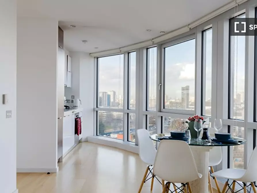 Immagine 12 di Appartamento in affitto  in Fairmont Ave a Poplar