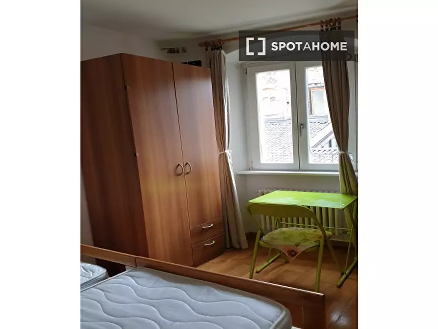 Immagine 3 di Camera condivisa in affitto  in Via Giuseppe Mazzini a Trento