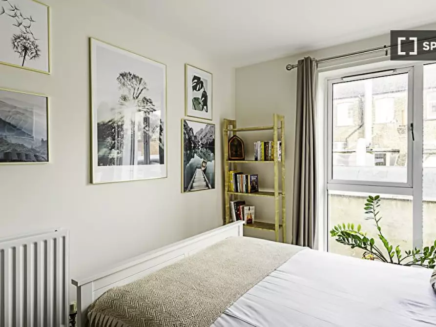 Immagine 12 di Appartamento in affitto  in New Road a Poplar