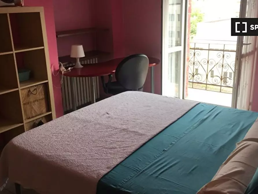 Immagine 2 di Camera condivisa in affitto  in Via Domodossola a Torino