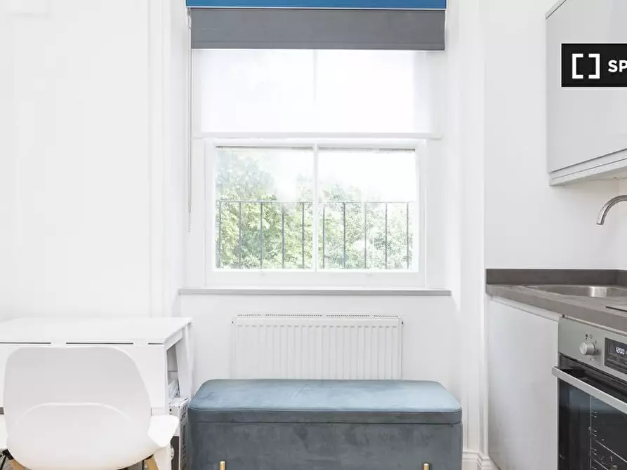 Immagine 2 di Ufficio in affitto  in Flat a Paddington