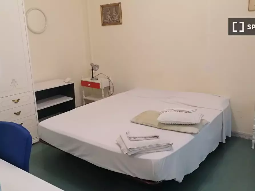 Immagine 1 di Camera condivisa in affitto  in Via dell'Olmata a Roma