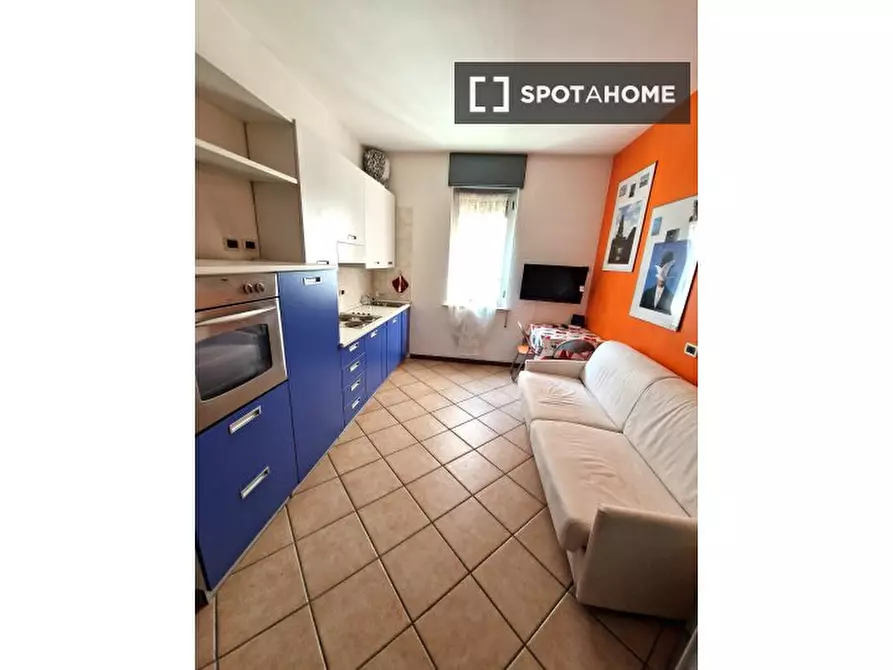 Immagine 2 di Ufficio in affitto  in Via Attilio Momigliano a Milano