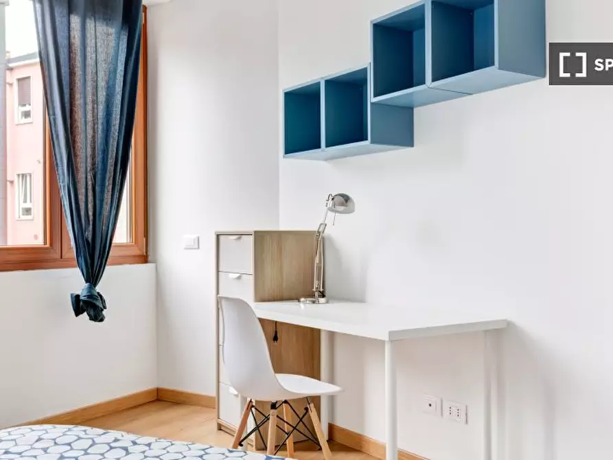 Immagine 4 di Camera condivisa in affitto  in Via Stromboli a Milano