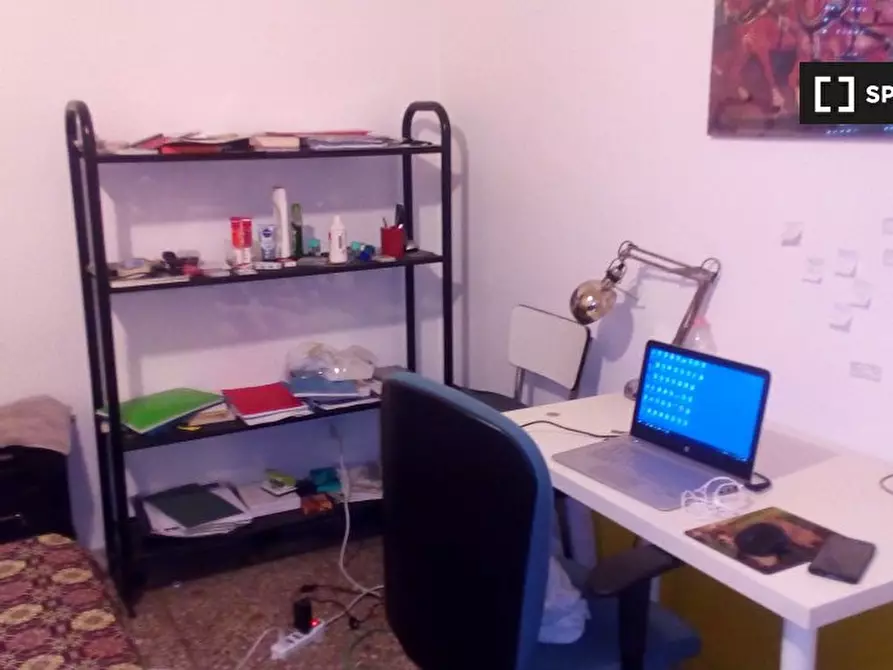 Immagine 2 di Camera condivisa in affitto  in Via Giuseppe Arimondi a Roma