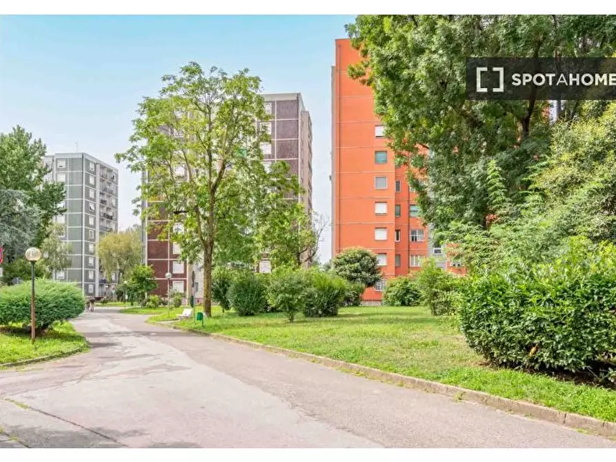 Immagine 12 di Camera condivisa in affitto  in Via Alessandro Litta Modignani a Milano