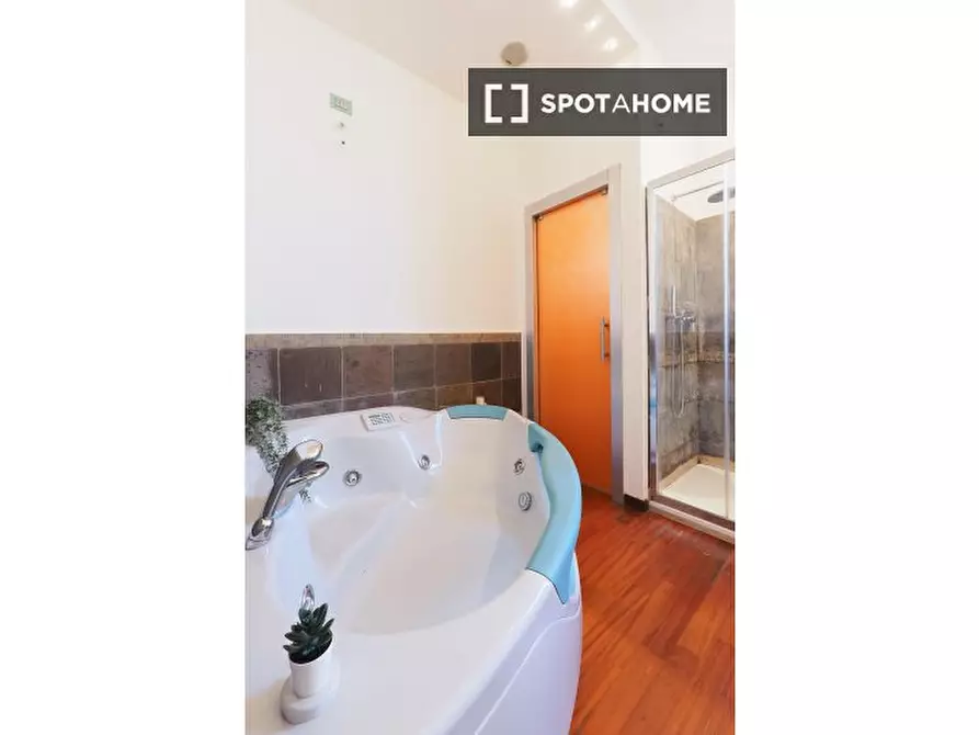 Immagine 16 di Camera condivisa in affitto  in Giulio Corrado Venini a Milano