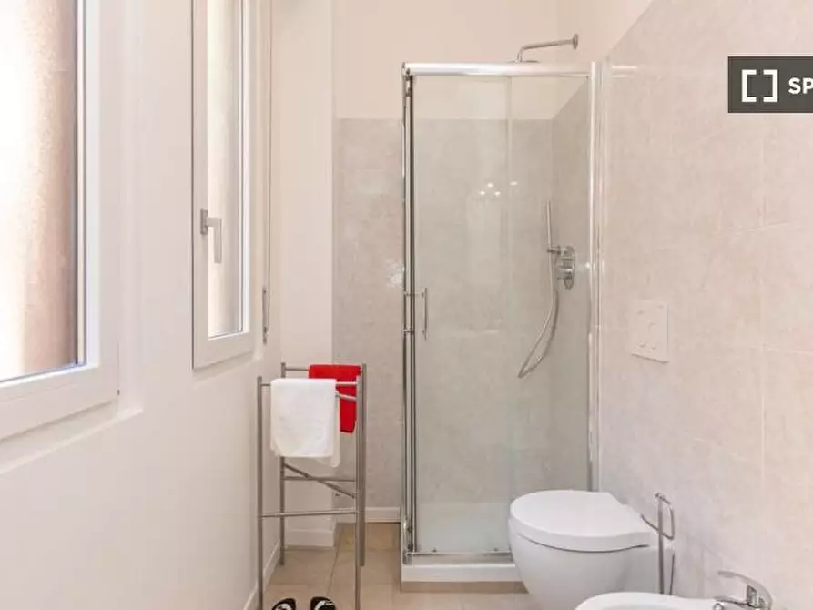 Immagine 13 di Camera condivisa in affitto  in Corso Magenta a Milano