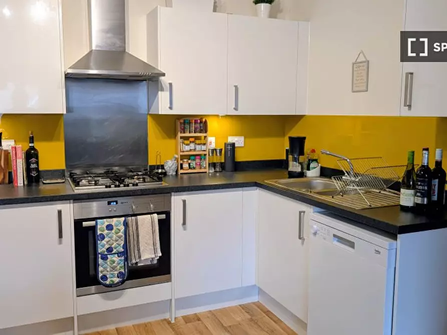 Immagine 11 di Appartamento in affitto  in flat a Kensington