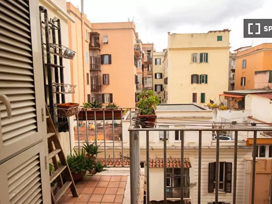 Immagine 12 di Appartamento in affitto  in Piazza Dante a Roma