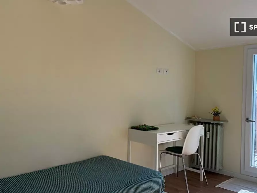 Immagine 4 di Camera condivisa in affitto  in Via Oslavia a Sesto San Giovanni