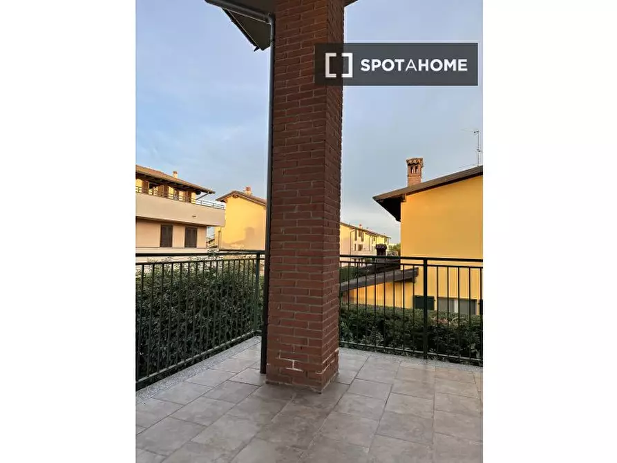 Immagine 1 di Camera condivisa in affitto  in Via delle Querce a Alagna