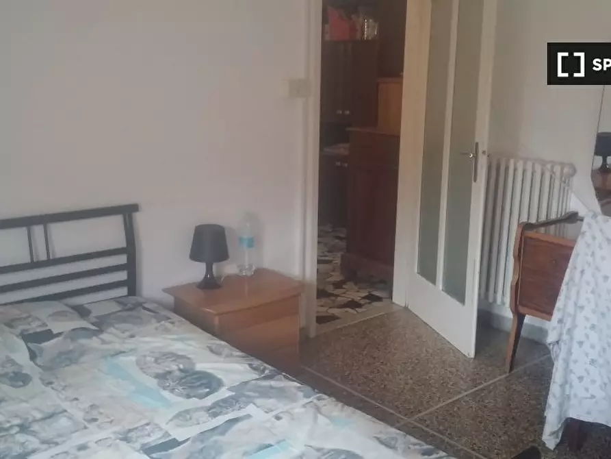 Immagine 2 di Camera condivisa in affitto  in Via Jacopo di Paolo a Bologna