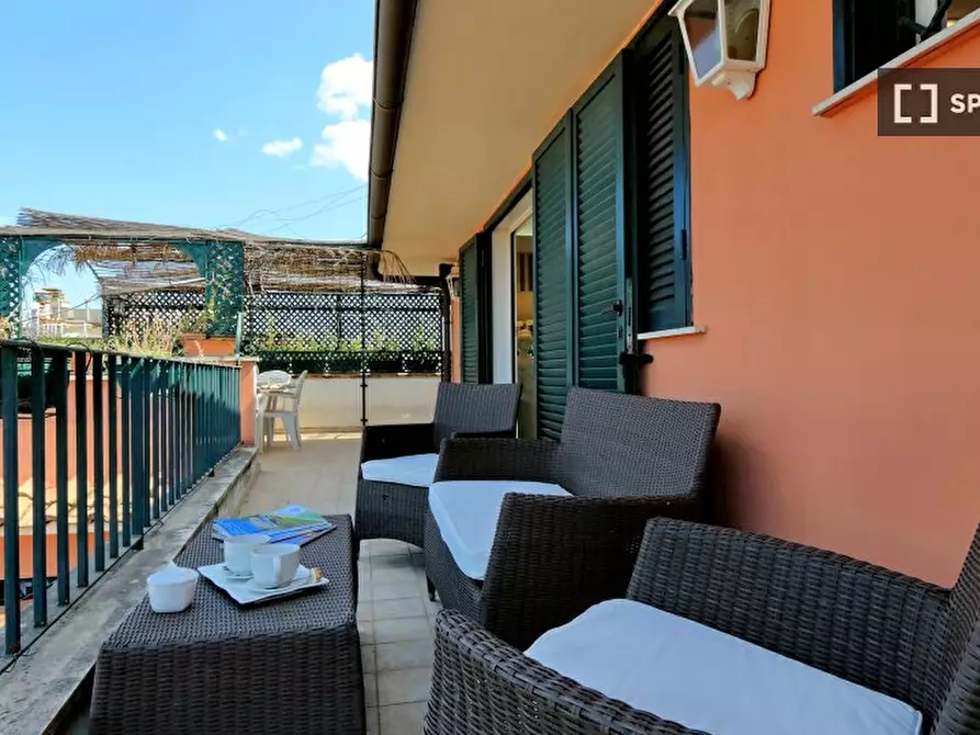 Immagine 12 di Appartamento in affitto  in Via della Botticella a Roma