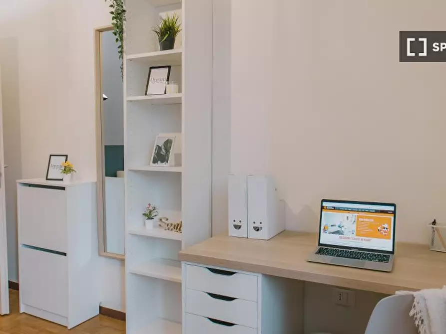 Immagine 3 di Camera condivisa in affitto  in Lorenzoni/1 a Trento