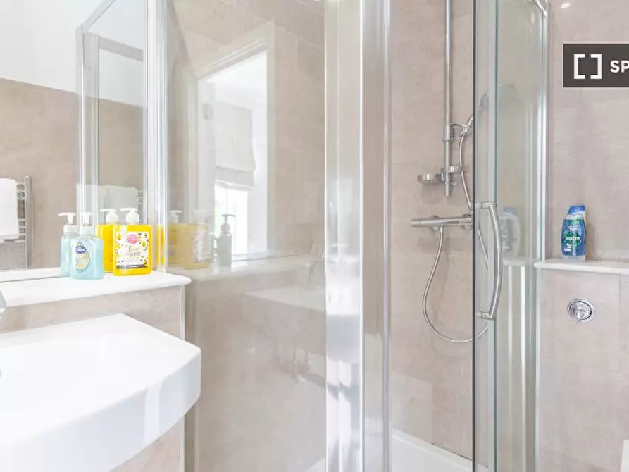 Immagine 8 di Appartamento in affitto  in a Mildenhall Rd a Hackney