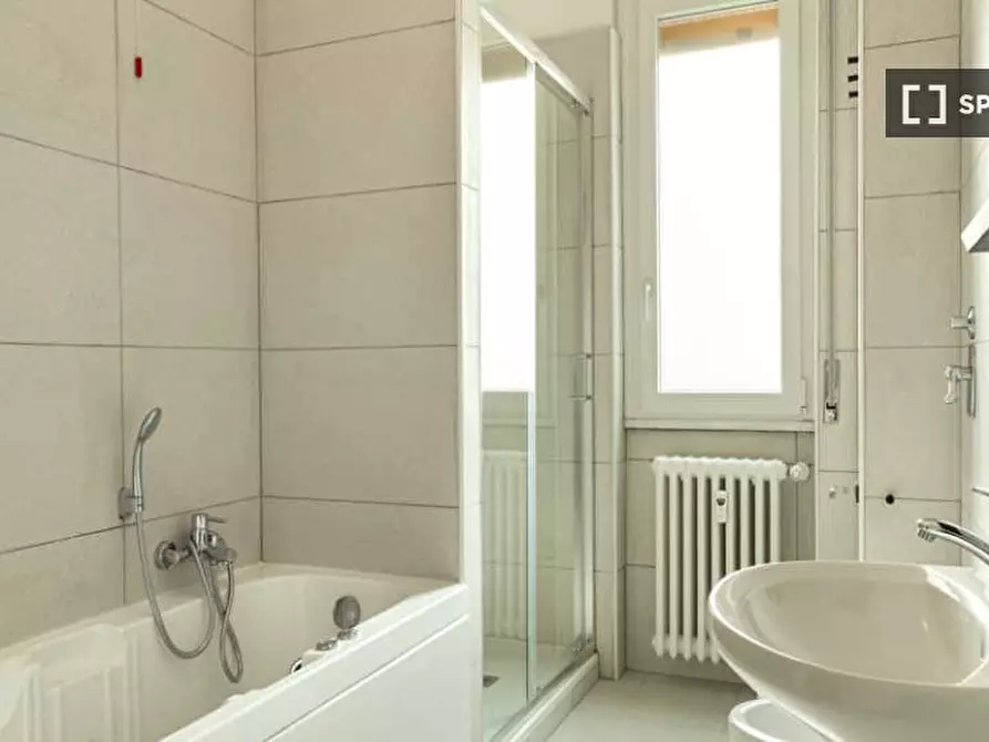 Immagine 16 di Camera condivisa in affitto  in Via Francesco Reina a Milano