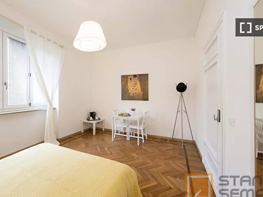Immagine 2 di Camera condivisa in affitto  in Corso Massimo d'Azeglio a Torino