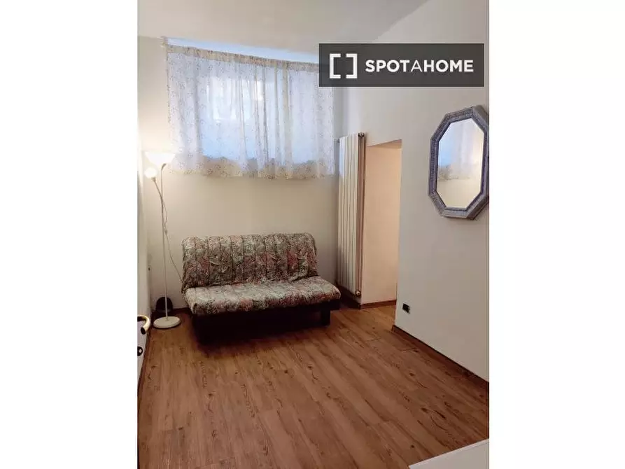 Immagine 3 di Camera condivisa in affitto  in Via delle Cento Stelle a Firenze