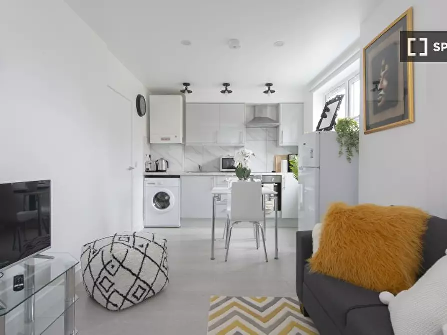 Immagine 17 di Appartamento in affitto  in flat a Tottenham