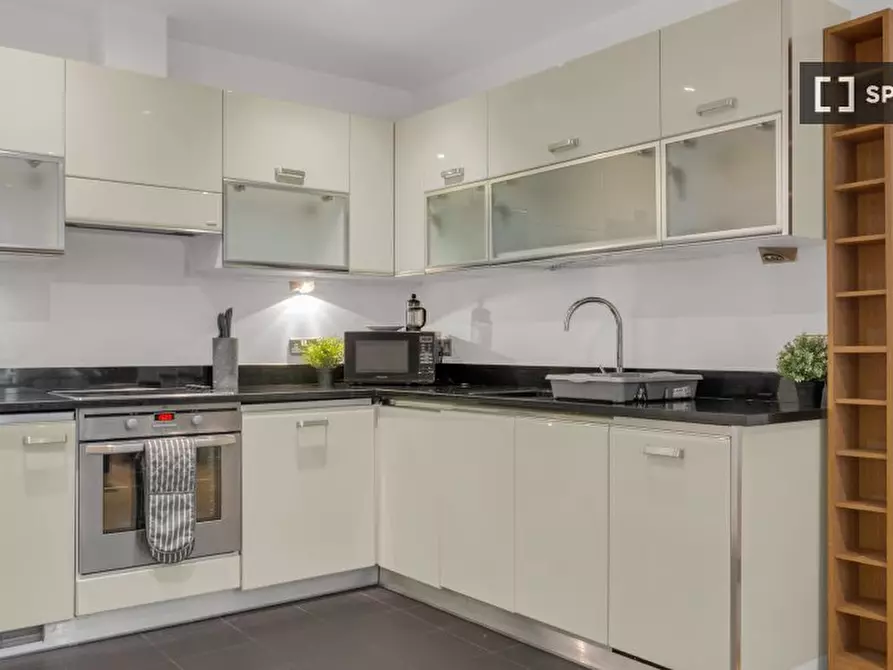 Immagine 2 di Appartamento in affitto  in Saffron Hill a Camden Town