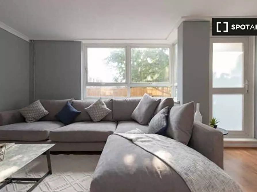 Immagine 5 di Appartamento in affitto  in Teviot St a Poplar