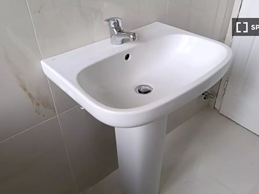 Immagine 12 di Camera condivisa in affitto  in Via Fratelli Boscardin a Padova