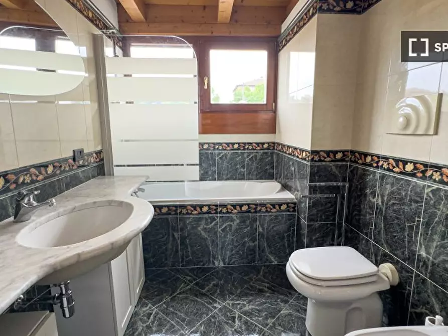 Immagine 2 di Appartamento in affitto  in Via Novara a Milano