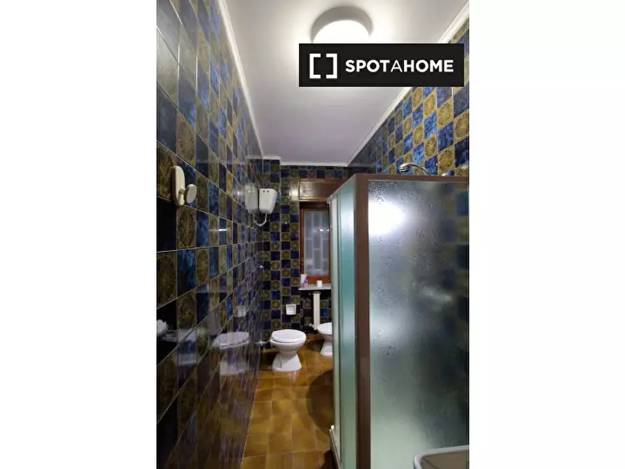 Immagine 6 di Camera condivisa in affitto  in Via Paolo Castaldi e Luigi Sequino a Napoli