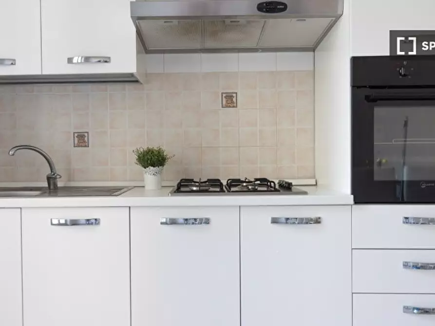 Immagine 8 di Camera condivisa in affitto  in Piazza Tancredi Galimberti a Torino