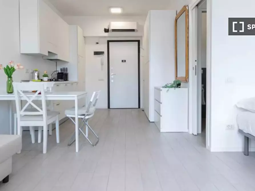 Immagine 3 di Ufficio in affitto  in Via Lodovico Mancini a Milano