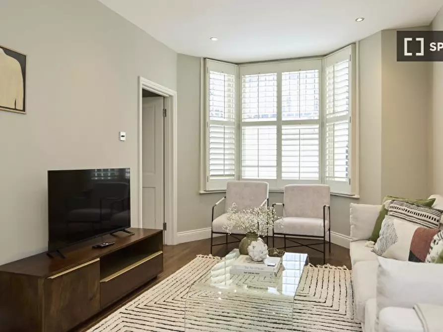 Immagine 8 di Appartamento in affitto  in Langton St a Kensington