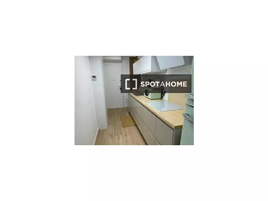 Immagine 3 di Ufficio in affitto  in Via Mascarella a Bologna