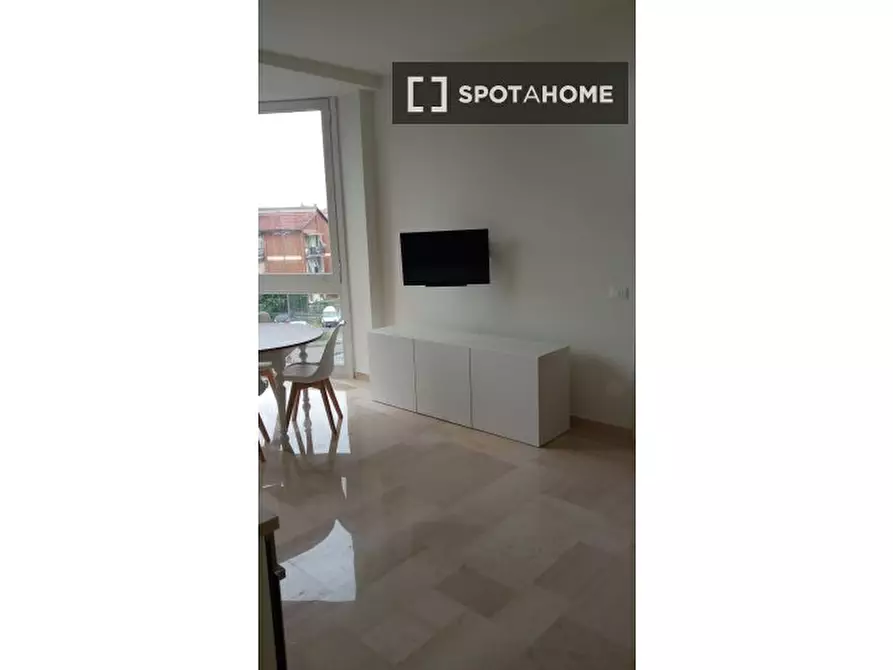 Immagine 5 di Appartamento in affitto  in Via Valle Antrona a Milano