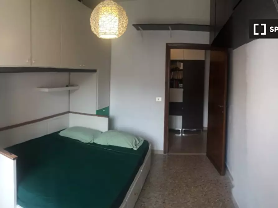 Immagine 10 di Camera condivisa in affitto  in Via Attilio Hortis a Roma