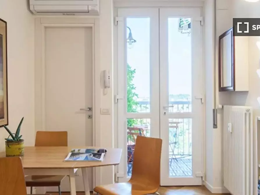 Immagine 8 di Appartamento in affitto  in Via Domenichino a Milano