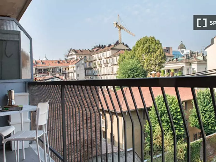 Immagine 12 di Camera condivisa in affitto  in Via San Francesco da Paola a Torino