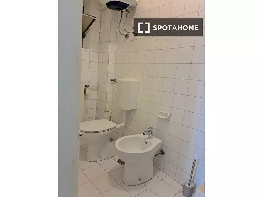 Immagine 5 di Appartamento in affitto  in Via Maria Vittoria a Torino