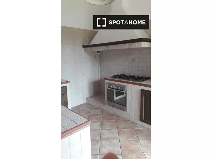 Immagine 7 di Appartamento in affitto  in Via Ettore Scandale a Roma