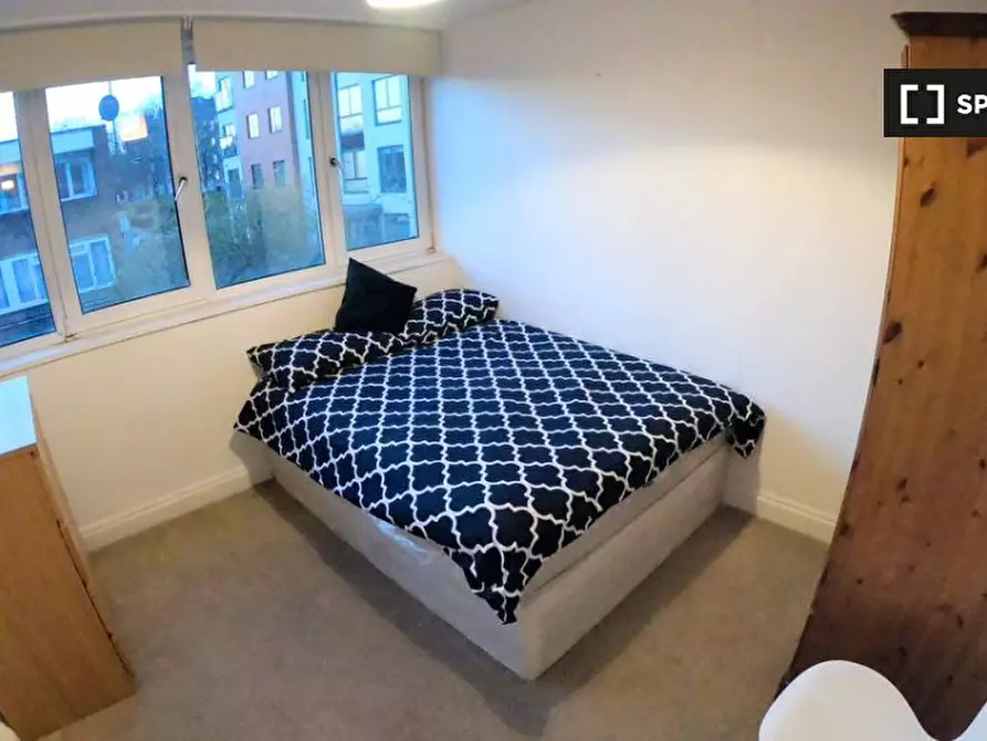 Immagine 15 di Camera condivisa in affitto  in INWORTH WALK a Islington