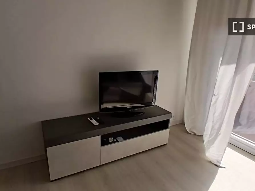 Immagine 11 di Ufficio in affitto  in Via Paul Valery a Milano