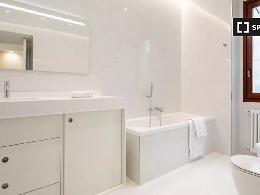 Immagine 9 di Appartamento in affitto  in Via de' Guicciardini a Firenze