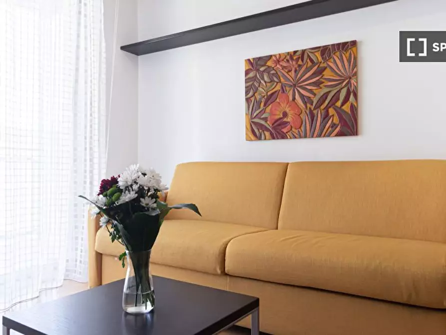 Immagine 3 di Appartamento in affitto  in Via Mancinelli a Milano