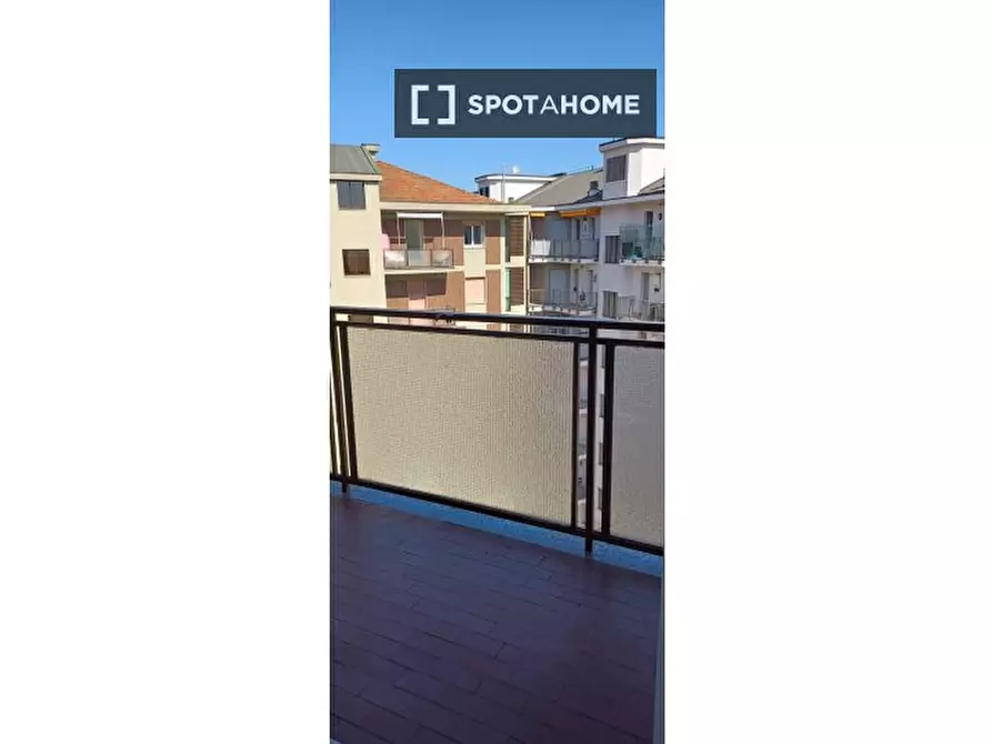 Immagine 15 di Camera condivisa in affitto  in Via Lanfranco della Pila a Milano