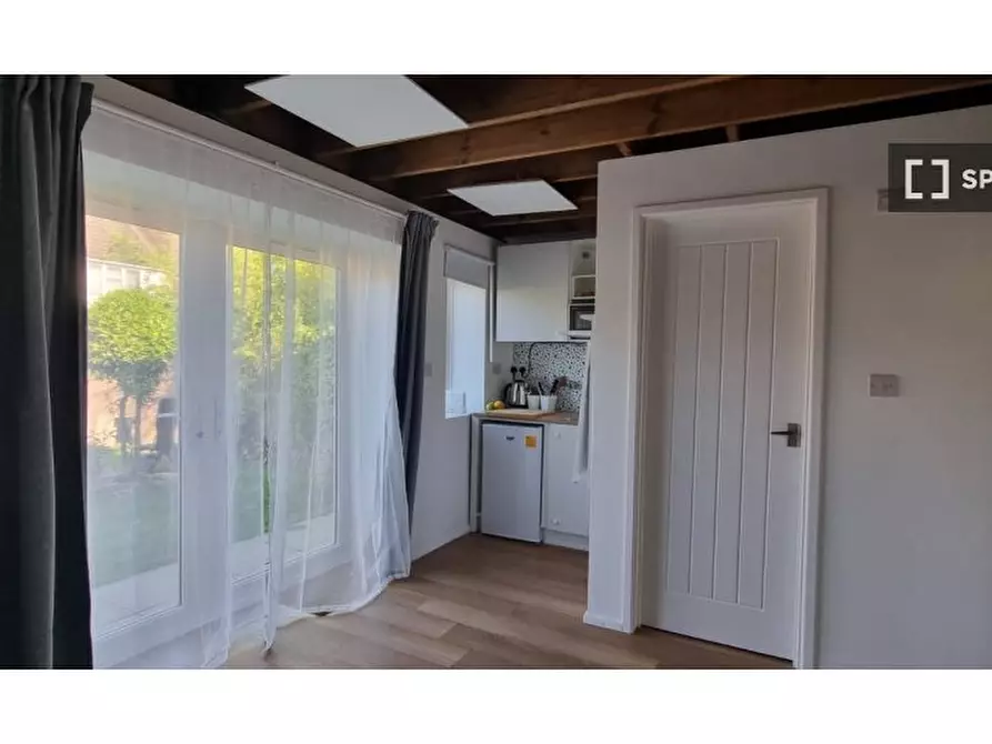 Immagine 9 di Ufficio in affitto  in Eastdean Ave a 