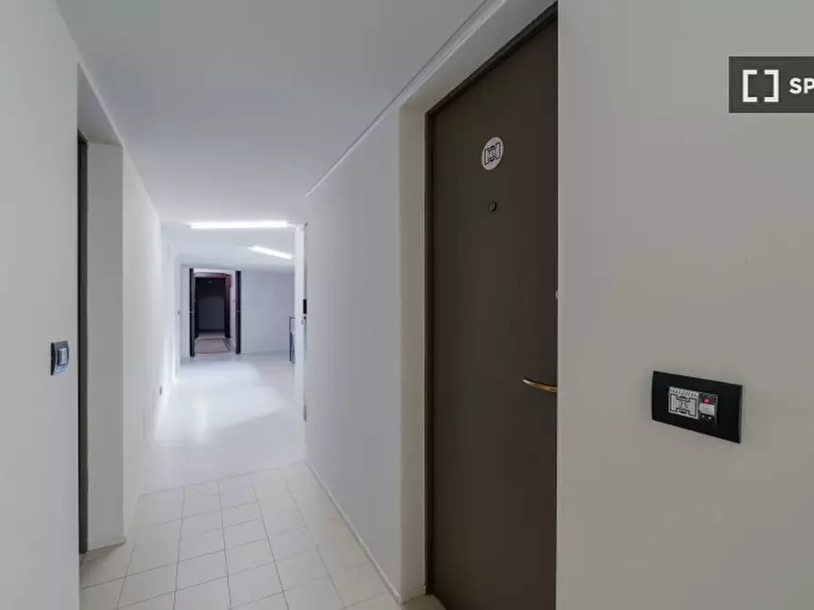 Immagine 15 di Ufficio in affitto  in Corso Magenta a Milano